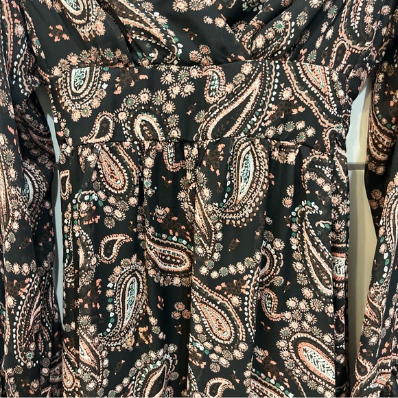 Betsey Johnson Women’s Paisley Print Black Pink Ruffle Bohemian Tie Dress Size 6 - Picture 6 of 13